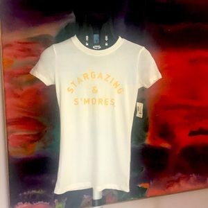 Stargazing & S’mores XS/TP white tee super cute and light perfect for summer